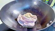 墨鱼猪肚汤的正确做法，汤汁浓郁味道鲜美，清洗到出锅，一步到位