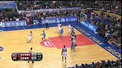 CBA-1314赛季-季后赛-半决赛-第3场：易建联转身摆脱防守球员单手暴扣-花絮