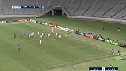 东京FC获得角球机会 奥利维拉再次高高跃起头槌稍稍偏出