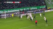 第82分钟沃尔夫斯堡球员诺昂·维克托射门 - 被扑