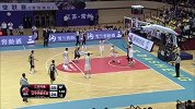 CBA-1617赛季-常规赛-兰多夫单挑布莱尔突破暴扣得分-花絮