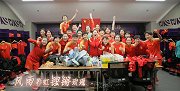 致敬绿茵场上逐梦的她们！水庆霞和女足队员合唱铿锵玫瑰