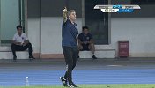 深圳前场频繁给卓尔防线施压 两次机会都距进球差之毫厘