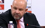 雅尼斯：在场上要打出侵略性！今天球队失误太多需总结