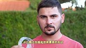 外国小哥自制“除草神器”，成本只需几块钱，中国农民却乐了