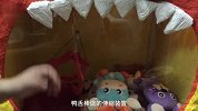 跪!女大学生自制娃娃机,宿舍里狂抓