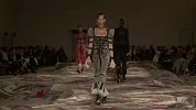 Alexander McQueen 2017春夏巴黎时装周时装发布会
