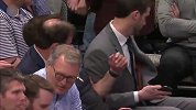 惊了！独行侠老板库班督战中途得知NBA将停摆瞬间震惊