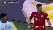 再失良机！莱万禁区得球小角度推射 帕夫伦卡用腿化解低射