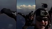 为什么高空跳伞都喜欢用这个姿势呢？非常酷炫