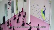 6岁女童舞蹈“下腰”，10分钟后双腿“瘫痪”，课堂监控曝光！