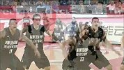 男篮友谊赛-13年-中新男篮对抗赛G1：新西兰开赛前惊艳“战舞” 中国男篮热烈追捧-花絮