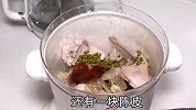 广东妈妈就是喜欢煲汤，三伏天煲绿豆陈皮鸽子汤，喝了人真舒服