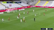 第25分钟朗斯球员杜库尔射门 - 打偏
