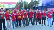 国足-16年-聚力体育直击中卡大战  球迷为中国队加油-新闻