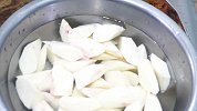 春天，宁可不吃肉，也要多吃“4菜2果”，营养又健康，越吃越年轻