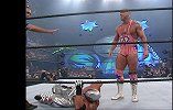 WWE-18年-夏季狂潮2002：科特安格VS神秘人雷尔-单场