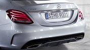 2014_Mercedes-Benz_C_250_Preview