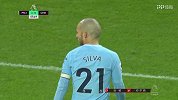 英超-1718赛季-联赛-第29轮-射门57' 曼城进攻三角配合 席尔瓦怒射被挡出底线