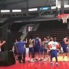 为战北卡做准备？锡安-威廉姆斯身体太爆炸 训练中秀罚球线扣篮