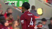 渗透进罚球区再酿威胁！维纳尔杜姆转身轰门被扑出底线