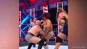 WWE疯狂混战摔跤！渔翁得利防不胜防