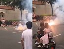 成都警方通报男子领事馆前放鞭炮：作出行政警告处罚