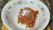 芹菜炒肉丝简单好吃的家常做法，芹菜脆嫩，肉丝鲜香，好吃又下饭