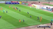 鲁能错失必进球！费莱尼禁区停球垫射打高