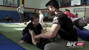 UFC-15年-UFC Fight Night 64倒计时：与孩子欢乐嬉戏的UFC众星-专题