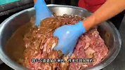 海边小镇2代人传承的醋肉小摊，高峰一天要做500斤炸醋肉