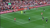 英超-1718赛季-联赛-第1轮-第18分钟射门 曼联前场快发任意球马塔下底横扫中路 卢卡库跟进打空门竟打空-花絮