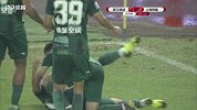 1-0！ 绿城任意球配合默契崔仁胸部停球抢点破门