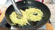 家里有土豆的试试这样做，早餐首选，饱腹又营养，全家人都爱吃