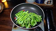 空心菜需要焯水吃吗，炒空心菜的时候是不需要焯水的