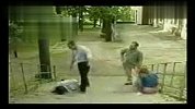 搞笑20120301-10万人爆笑现场，最雷人超级搞笑掉牙的经典搞笑视频