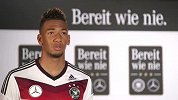 汽车日内瓦-Mercedes-Benz_Kampagnen-Kick-Off_Bereit_wie_nie_-_Interview_mit_Jerome_Boateng_de