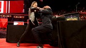 WWE-18年-RAW第1297期：奥运之队舌战权力夫妻 大公主爆桌隆达罗西-花絮