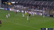下半场补时第5分钟皇家社会球员包蒂斯塔射门 - 打偏