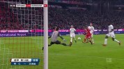 德甲-1718赛季-联赛-第14轮-射门31’ 穆勒射门稍稍偏出