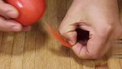 做糖拌西红柿，只放糖就错了，多加一样，西红柿清甜更好吃