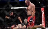 天生神力？能奈我何！奥林尼克UFC花式终结技盘点
