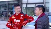 爸爸快长大：男子赛车得奖 哥们恭维他挑战更高级的赛事