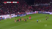 下半场补时第2分钟科隆球员凯因茨射门 - 被扑
