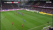 第8分钟弗赖堡球员哈勃勒射门