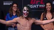 呼叫蝙蝠侠！超级反派“小丑”惊现UFC称重仪式