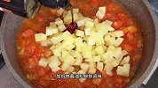 宝宝面条做成这个番茄土豆焖面，软烂入味，好吃又营养