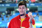孙杨赛后采访：四连冠背后艰辛只有自己知道 未来为团队而战