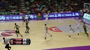 CBA-1617赛季-常规赛-第33轮-韩德君心领神会妙传哈德森轻松上篮得手-花絮