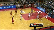 男篮友谊赛-13年-中乌男篮对抗赛G2：易建联篮下深度要位成功 挤开对手双手灌框-花絮